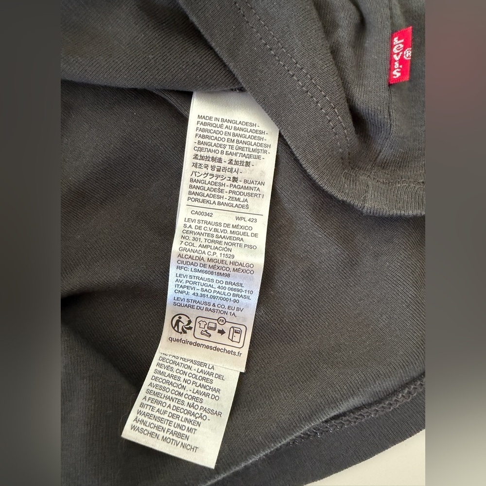 Levi’s GRAPHIC ESSENTIAL LONG-SLEEVE TEE M - Picture 5 of 5